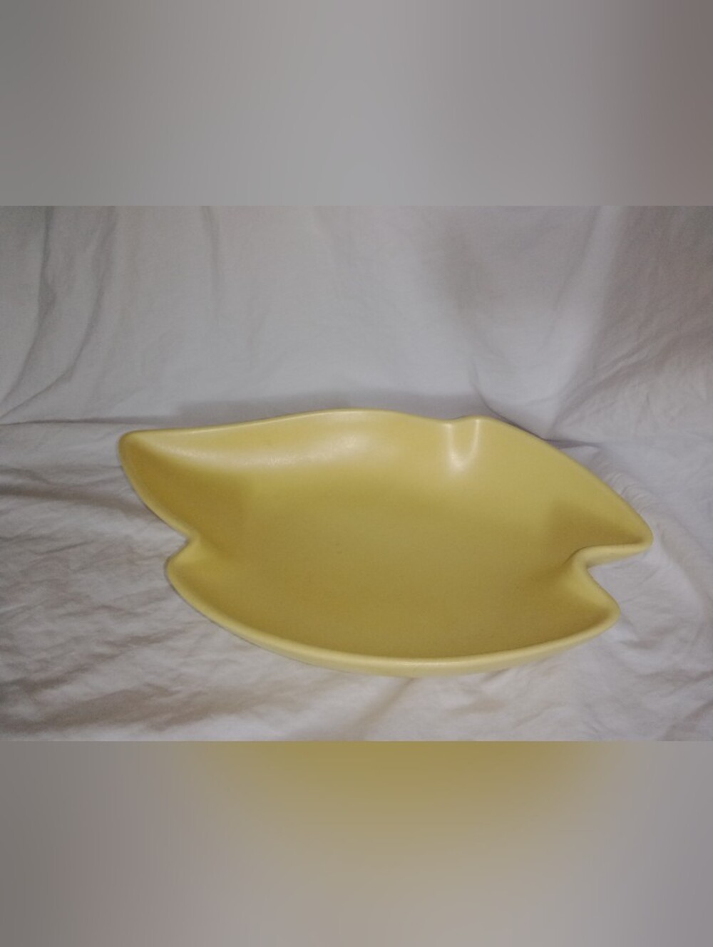 Vintage Royal Haeger Leaf Dish Decor Center Piece Ceramic 14" Long 8" Wide